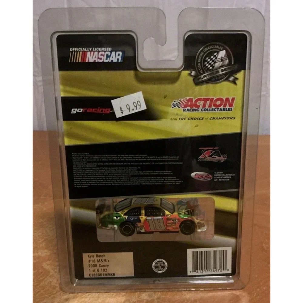 2008 Kyle Busch #18 M&M's COT 1/64 Nascar Action Platinum Series Diecast NEW